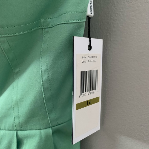 Calvin Klein Strapless Green Dress w/ Pleated Skrt - Picture 7 of 10